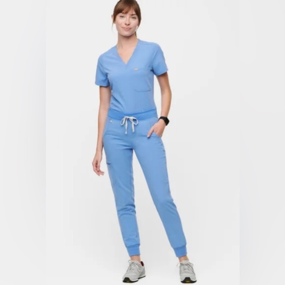 FIGS Zamora Scrub Pants in Ceil Blue - Picture 4 of 6